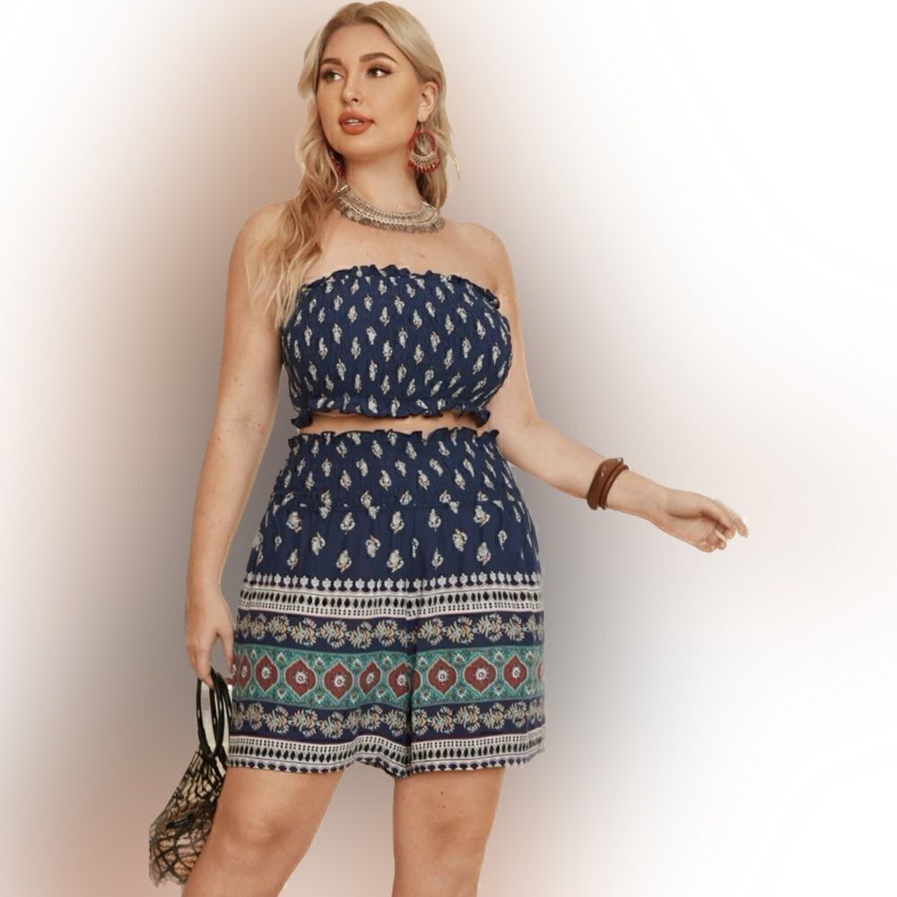 Fashion Nova tube top and shorts set